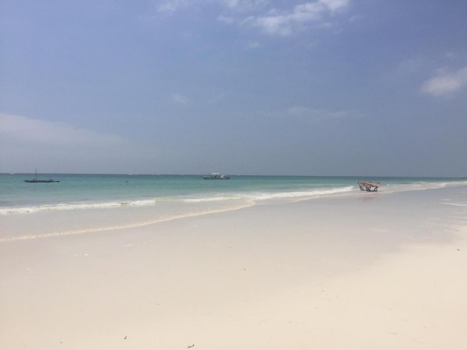 Aqua Resort Diani Beach Exterior photo