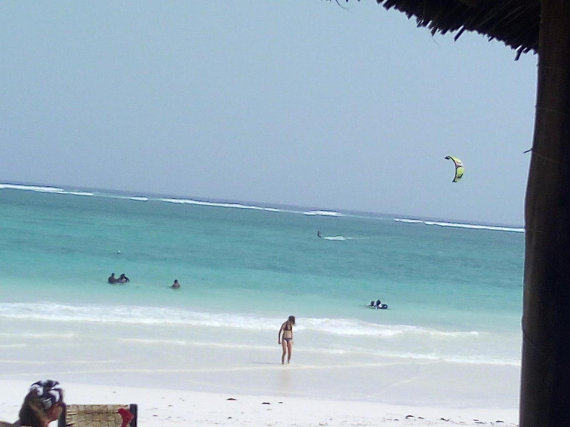 Aqua Resort Diani Beach Exterior photo